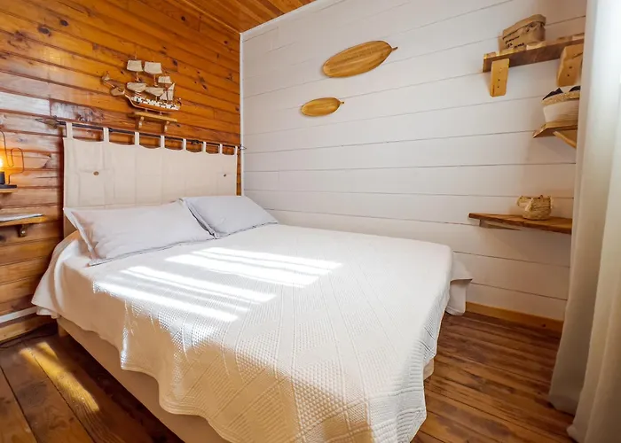 L'authentique En Bois Sur Pilotis Horská chata Gruissan